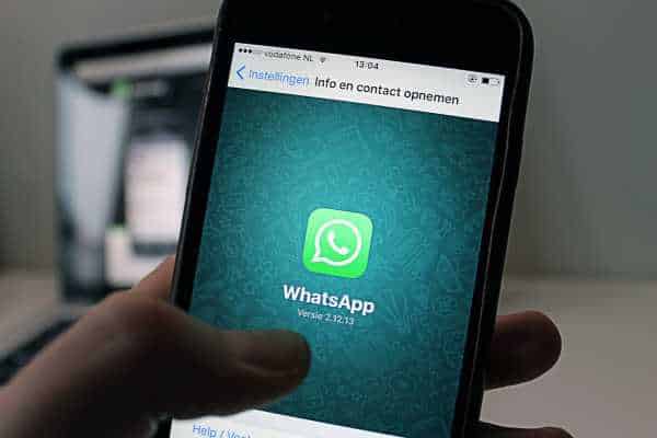 Sí, es posible usar WhatsApp en dos celulares, y las soluciones para hacerlo son más accesibles que nunca.